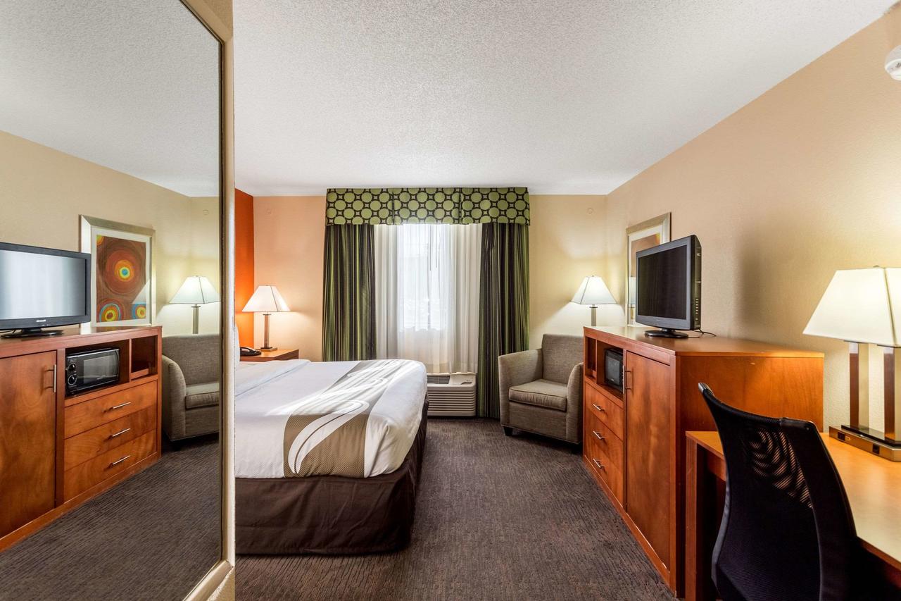 Quality Inn Nashville Downtown - Stadium - thumb 12