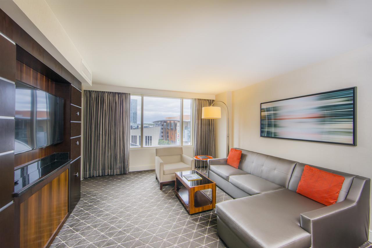 Hilton Nashville Downtown - thumb 2