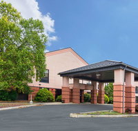 Quality Suites Martinsburg - Accommodation Arizona