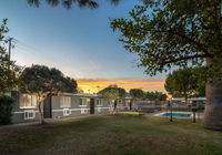 MidCentury Airpurifier4PetsOkWIFI Backyard Accommodation Arizona