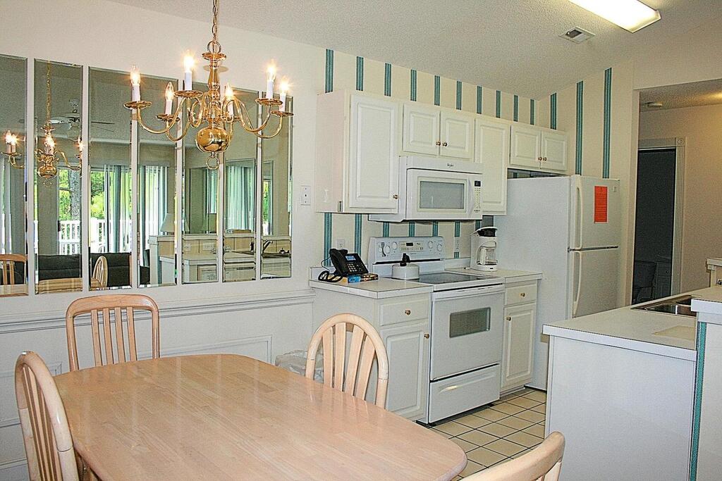 1008M Condo - thumb 2