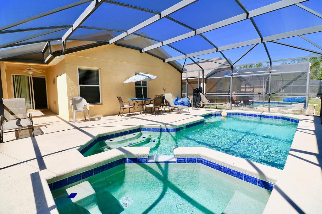 1044 Royal Ridge Three-Bedroom Villa - thumb 0