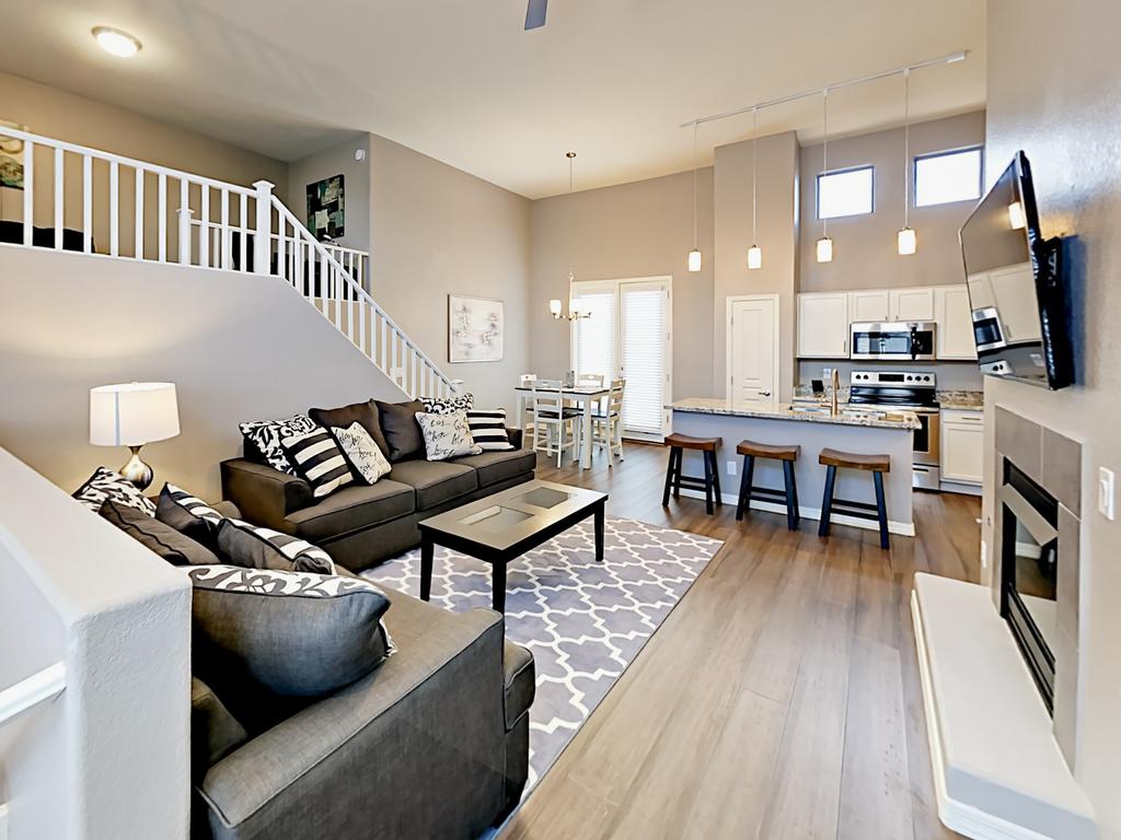 15221 Clubgate Drive Condo Unit 2104