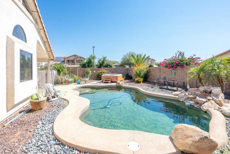 3BR Goodyear Home - thumb 1