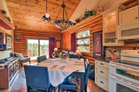 5-Star Log Cabin Quaint and Cozy near Grand Canyon Accommodation Arizona