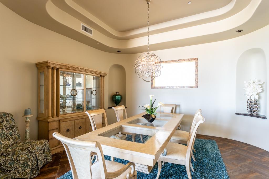 All-Suite Tuscan Home W/ Pool, Spa & Sports Court Home - thumb 2