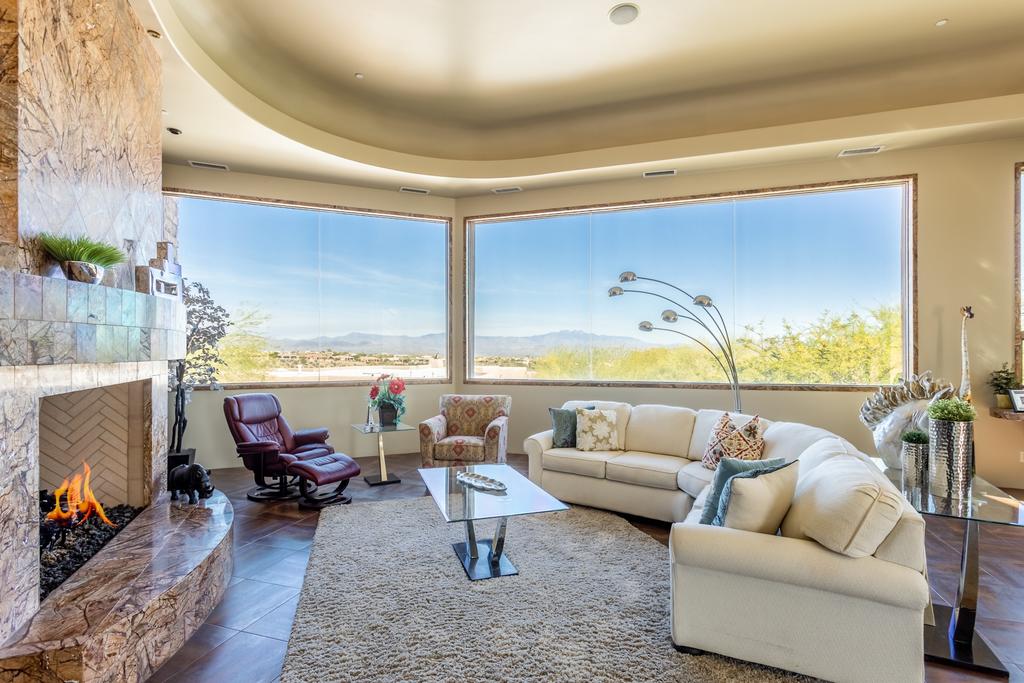 All-Suite Tuscan Home W/ Pool, Spa & Sports Court Home - thumb 0