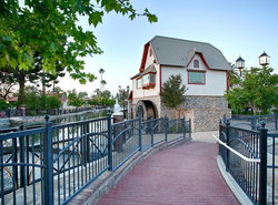 Best Western Plus Hill House