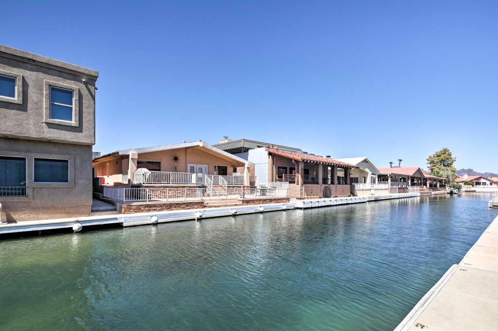 Canalfront Family Home With Private 50-Foot Dock! - thumb 1