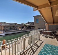 Canalfront Family Home with Private 50-Foot Dock - Accommodation Arizona