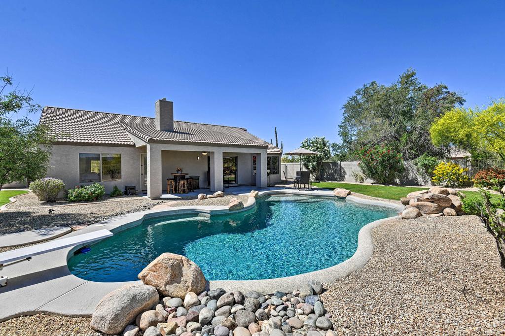 Cave Creek Modern Home With Patio, Grill & Pool! - thumb 1