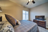 Chic Surprise Home with Pool Hot Tub  Putting Green Accommodation Arizona