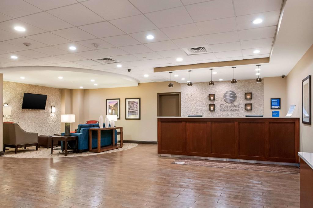 Comfort Inn & Suites At Copeland Tower - thumb 3