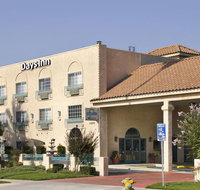 Days Inn by Wyndham Riverside Tyler Mall - Accommodation Arizona