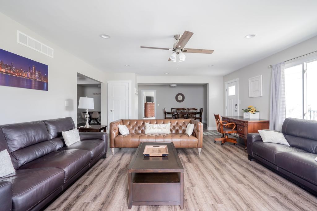 Family, Home, And Comfort 2 Min To Ark (3 Bdrm) - thumb 0