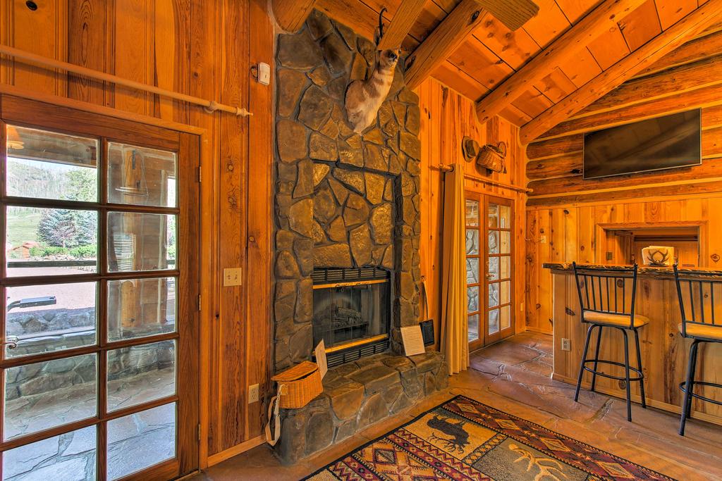 Guest Quarters At Snover Lodge & Stables In Greer! - thumb 3