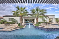 La Villa Gilbert with Luxury Pool - Golfing Shopping Accommodation Arizona
