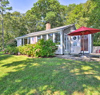 Lakefront Mashpee Home with Kayak and Outdoor Kitchen - Accommodation Arizona