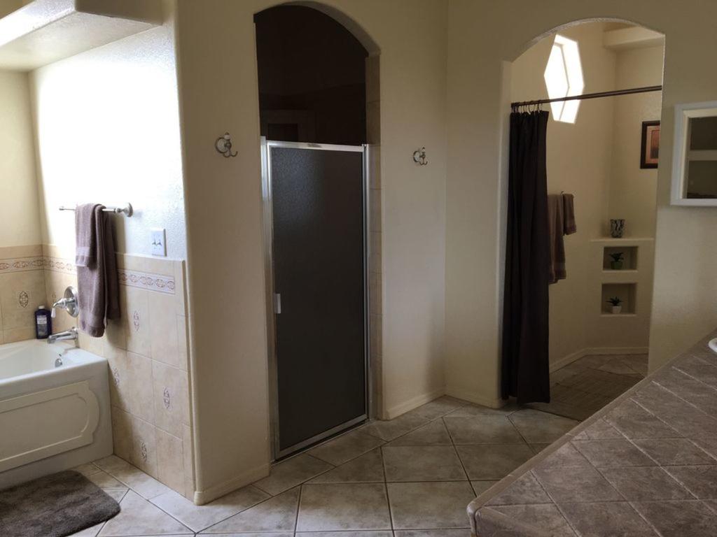 Laughlin Bullhead Home & Pool - thumb 2