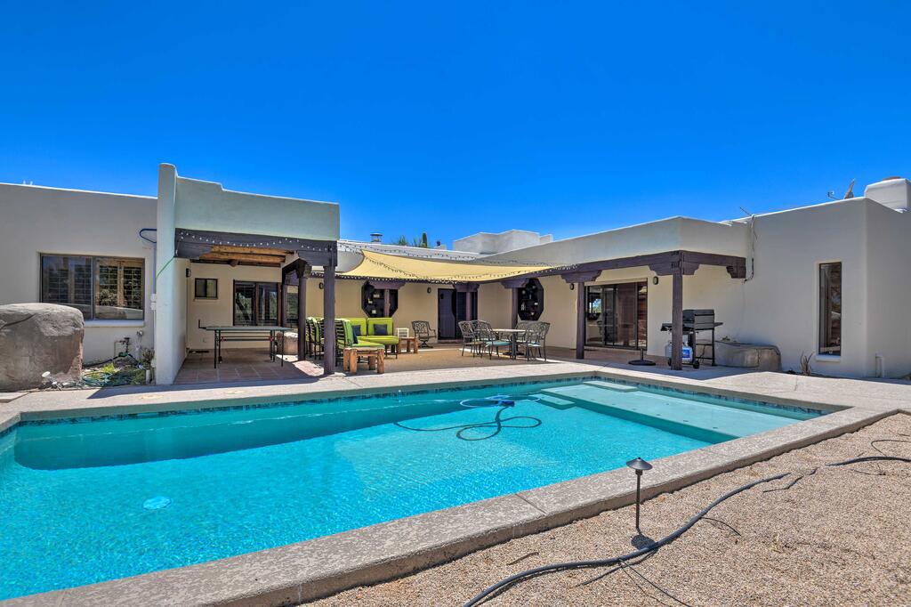 Luxury Adobe Villa - Pool, Patio, Paradise! - thumb 0