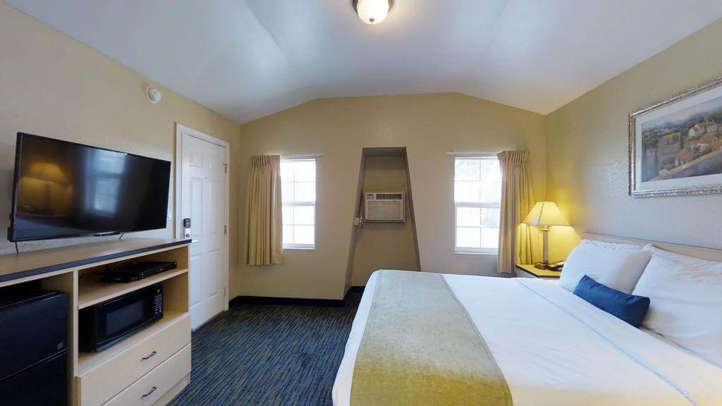 Napa Discovery Inn - thumb 3