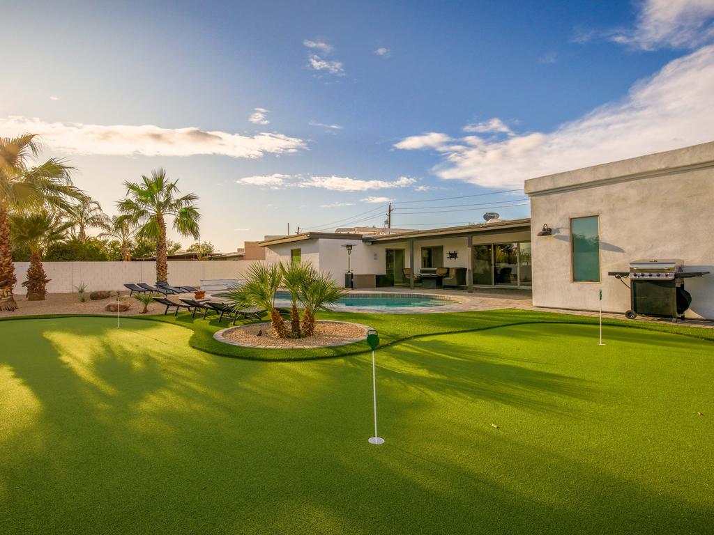 New Listing!  Desert Diamond W/ Epic Backyard Home - thumb 1