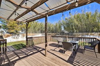 Page Home with Deck by Lake Powell and Horseshoe Bend Accommodation Arizona