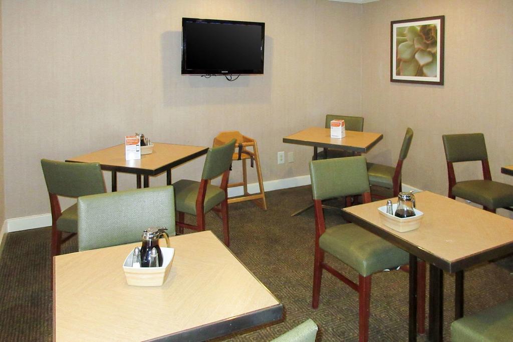 Quality Inn & Suites Raleigh Durham Airport - thumb 1