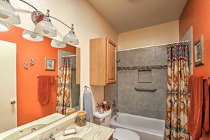 Southwest-Style Condo With Lavish Patio & Fire Pit!