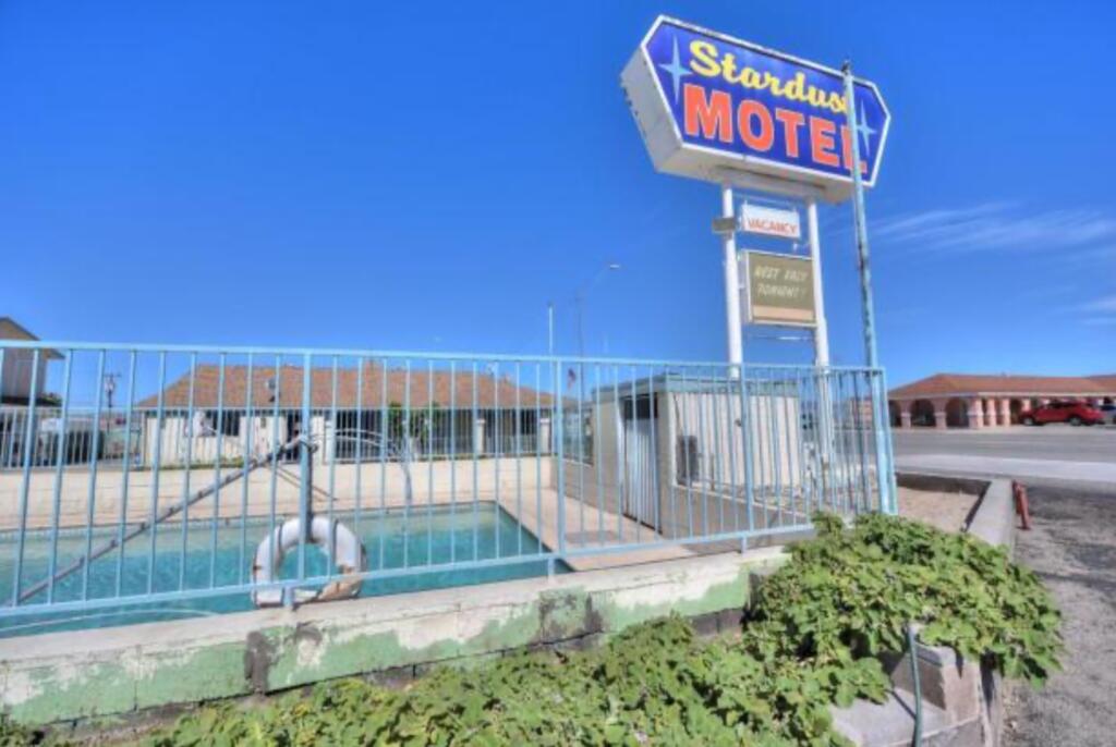 Stardust Motel - thumb 0