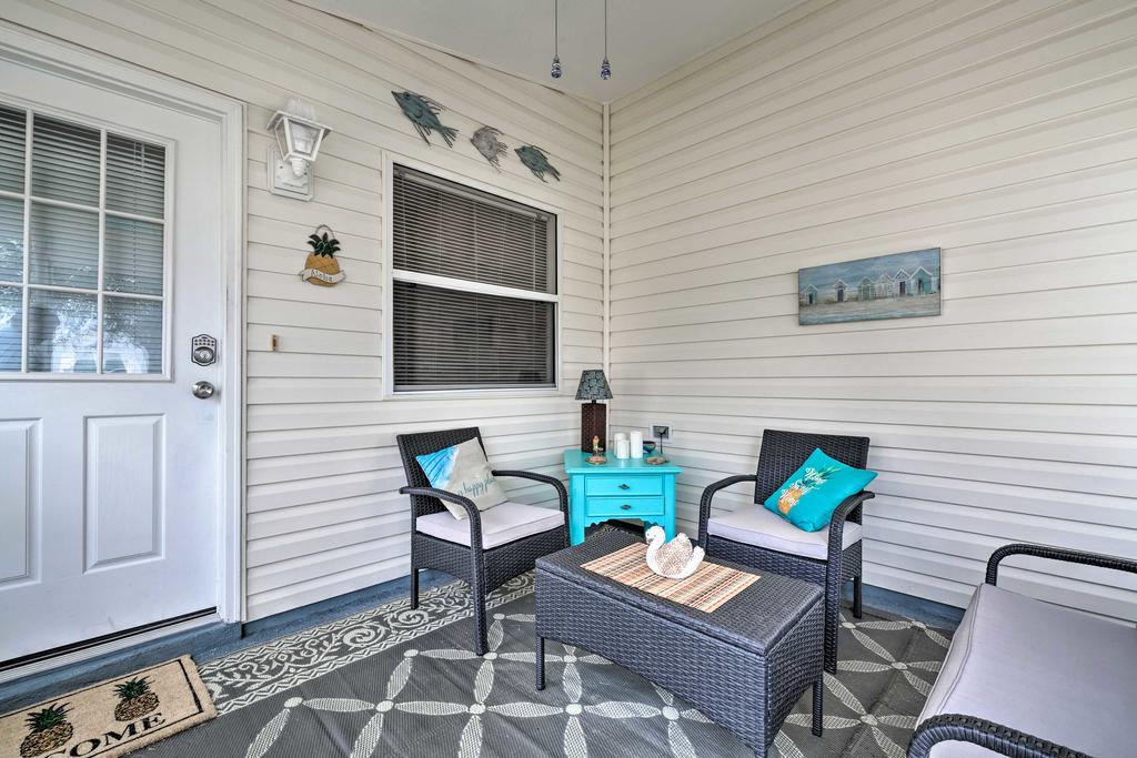 Updated Florida Home With Unlimited Golf And Pools! - thumb 2