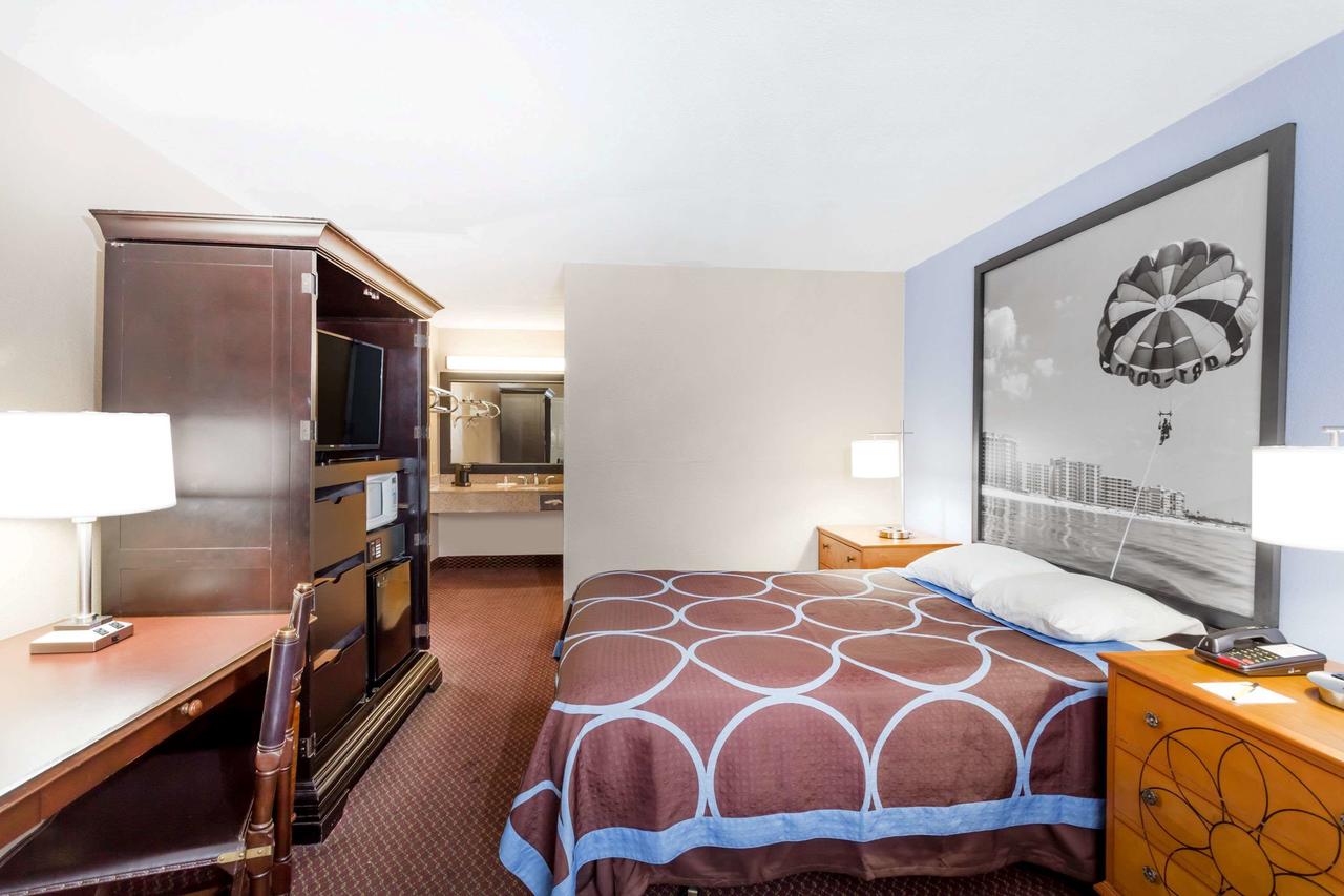 Super 8 By Wyndham Foley - thumb 21