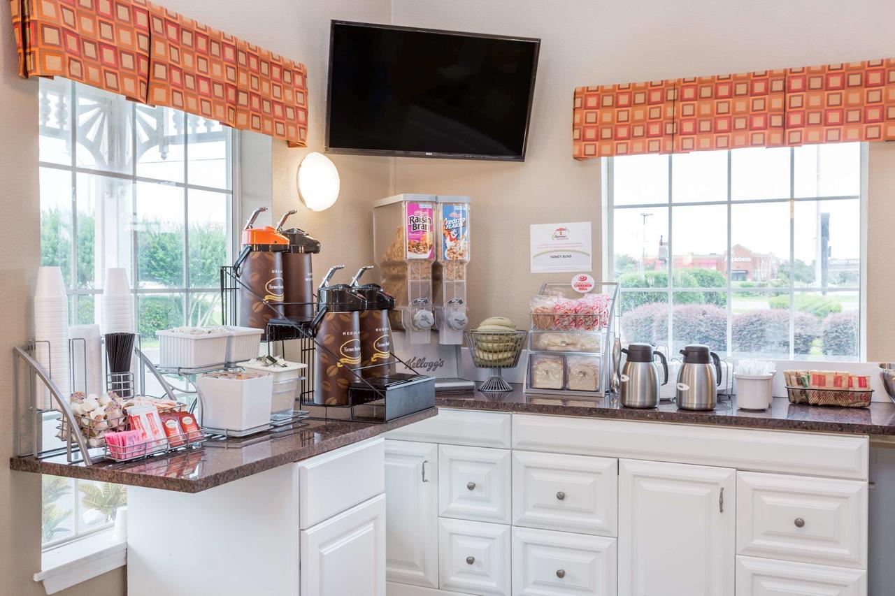 Super 8 By Wyndham Foley - thumb 26