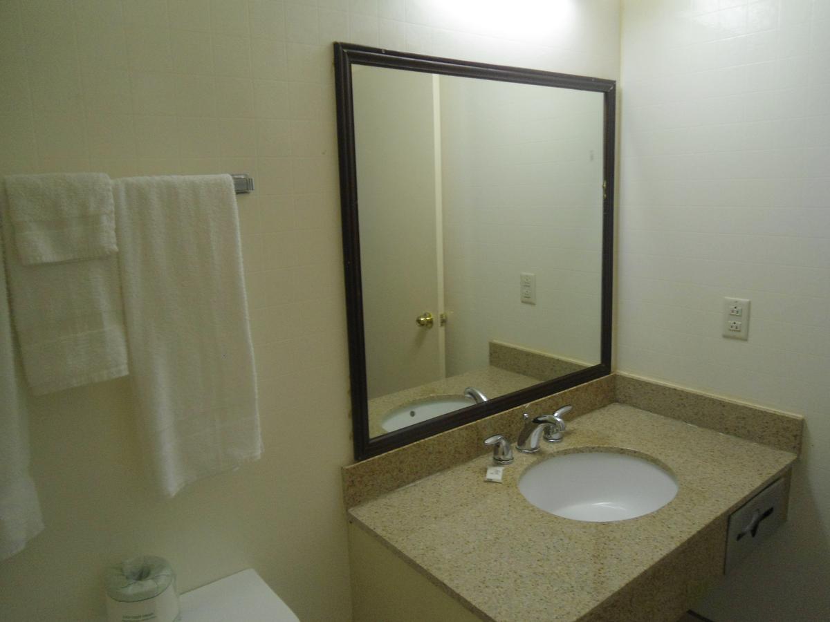 Super 8 By Wyndham Foley - thumb 11