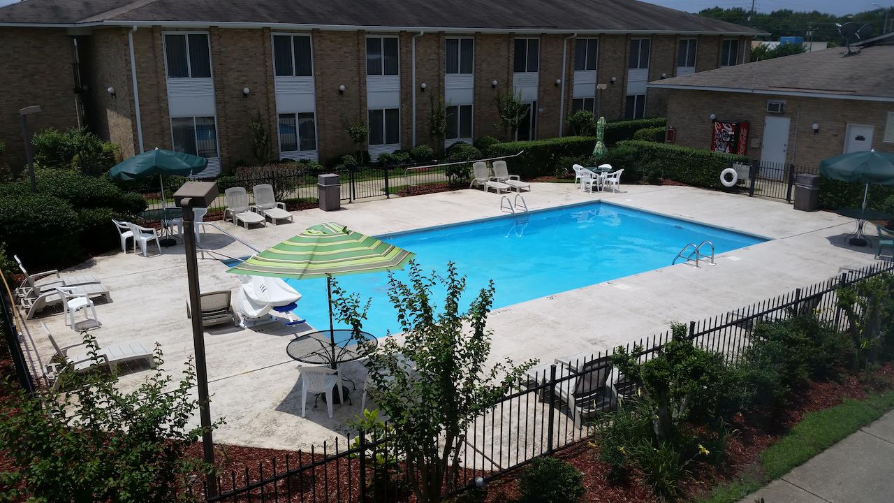 Americas Best Value Inn & Suites-Foley - thumb 0