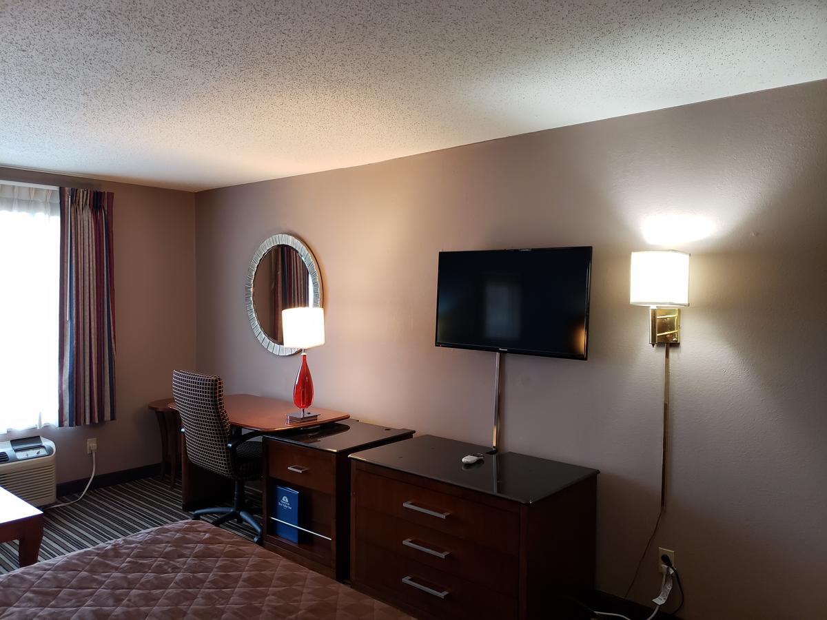 Americas Best Value Inn & Suites-Foley - thumb 5