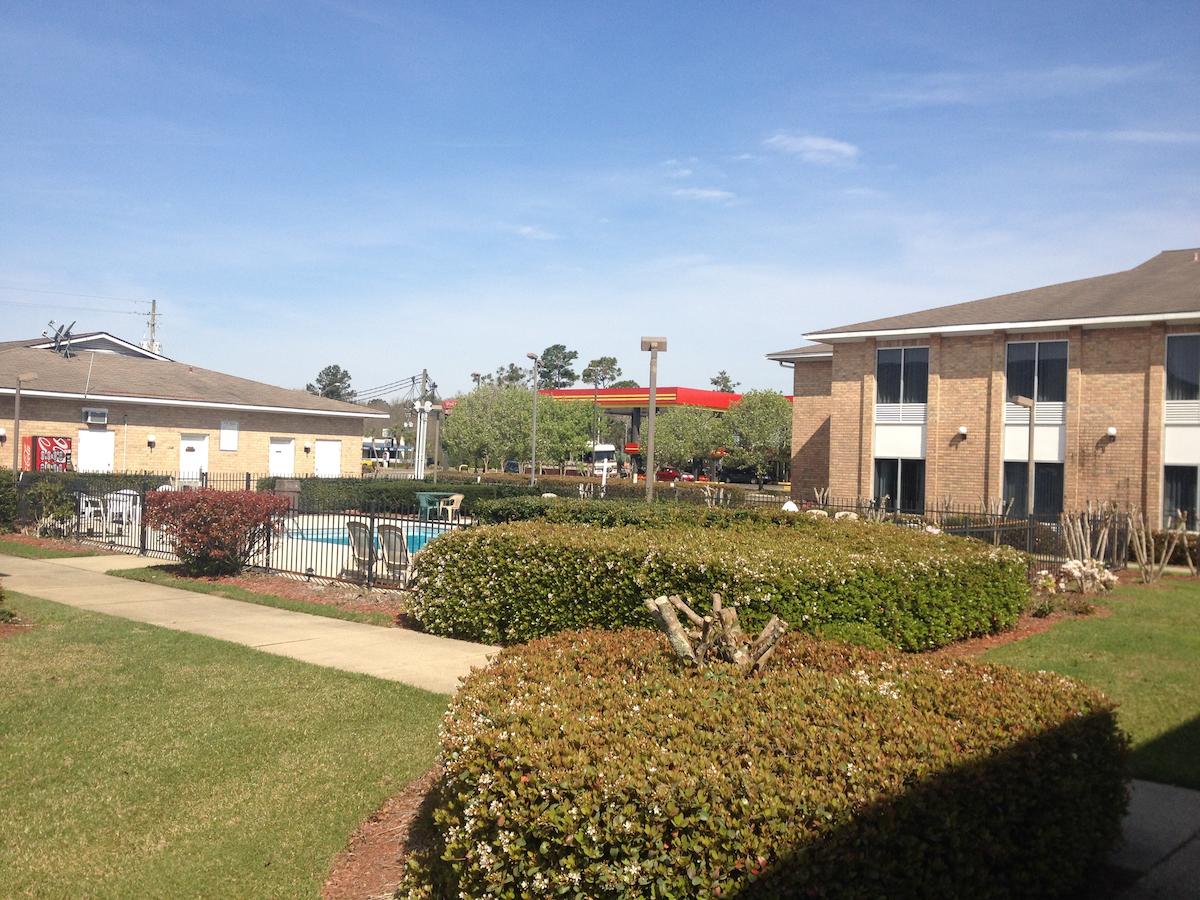 Americas Best Value Inn & Suites-Foley - thumb 23