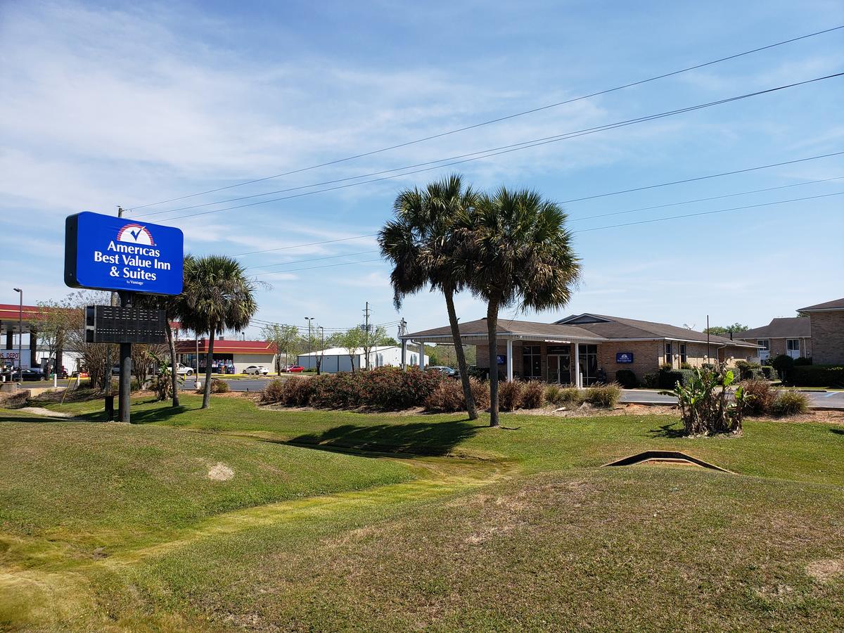 Americas Best Value Inn & Suites-Foley - thumb 17