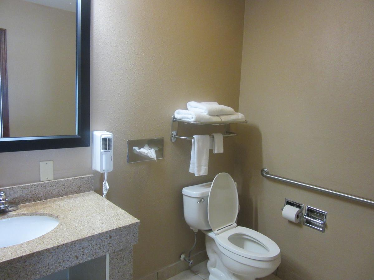 Riviera Inn - thumb 17