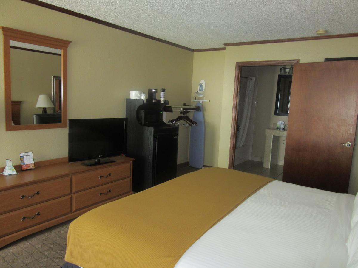 Riviera Inn - thumb 21