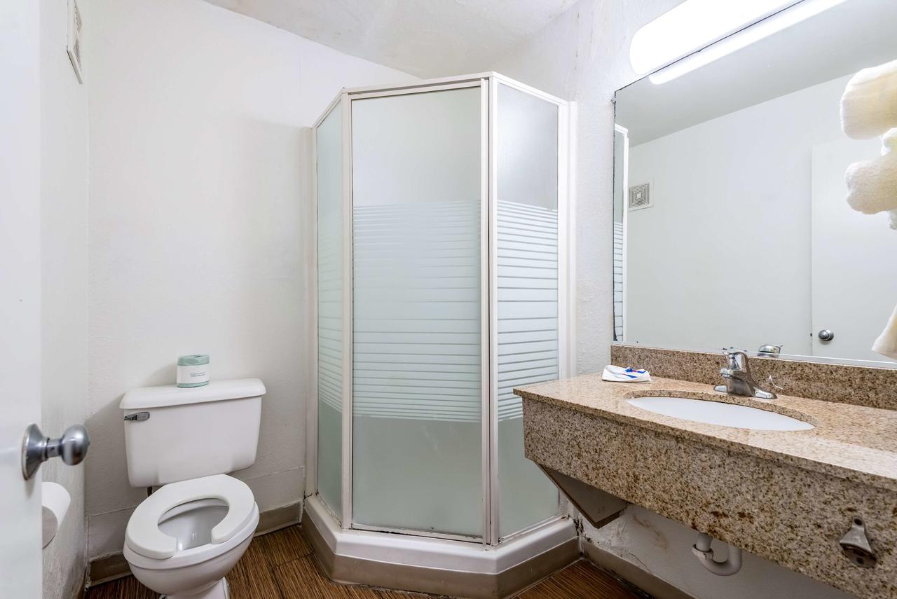 Motel 6 Montgomery - East - thumb 19