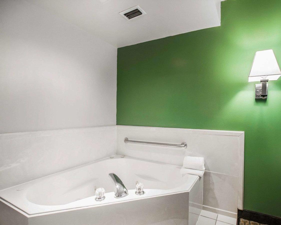 Quality Inn Foley - thumb 7