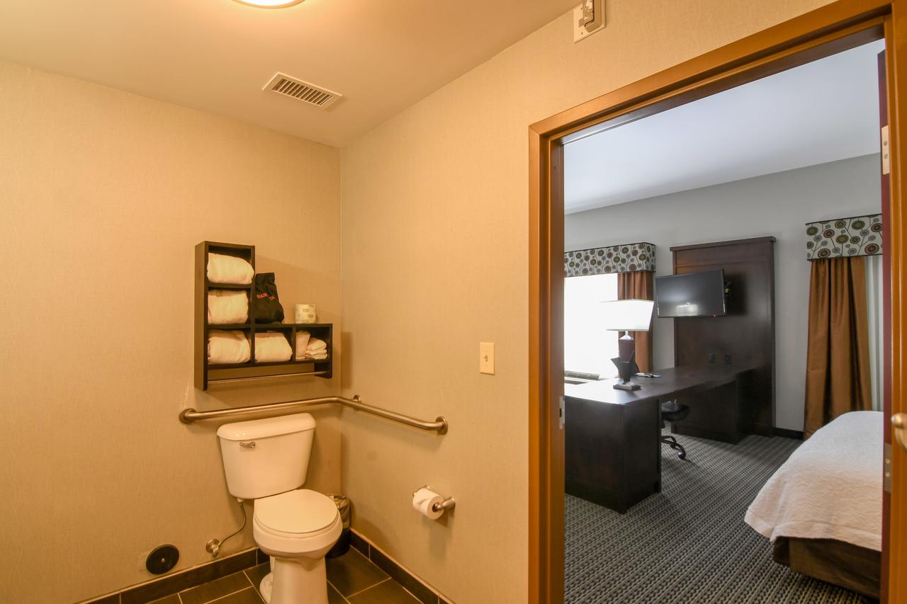 Hampton Inn Foley - thumb 36