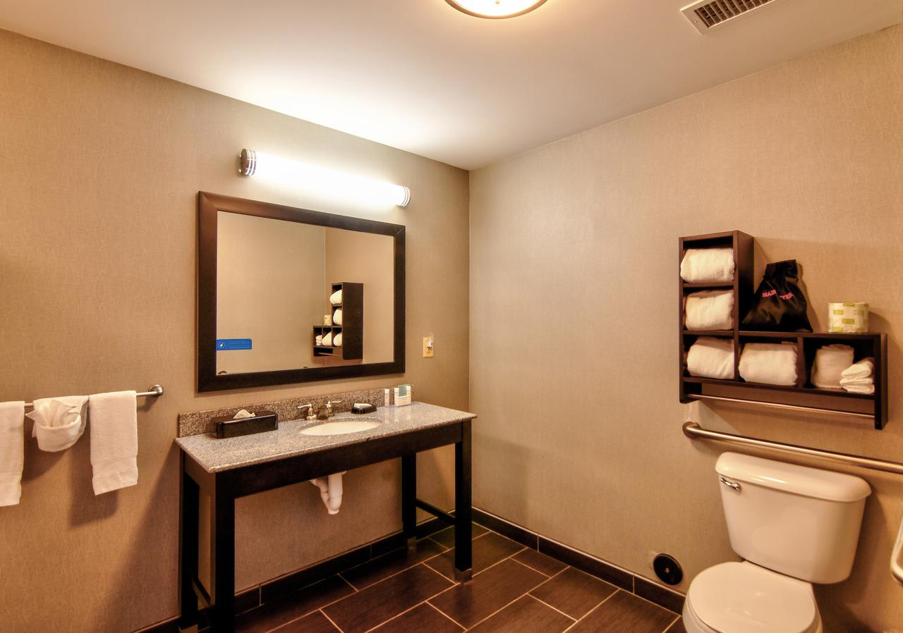 Hampton Inn Foley - thumb 32