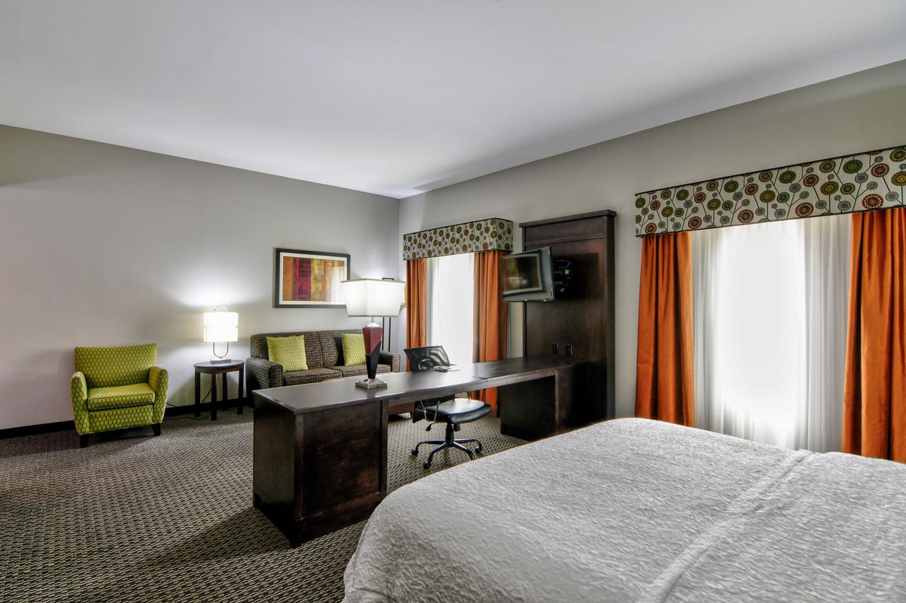 Hampton Inn Foley - thumb 38