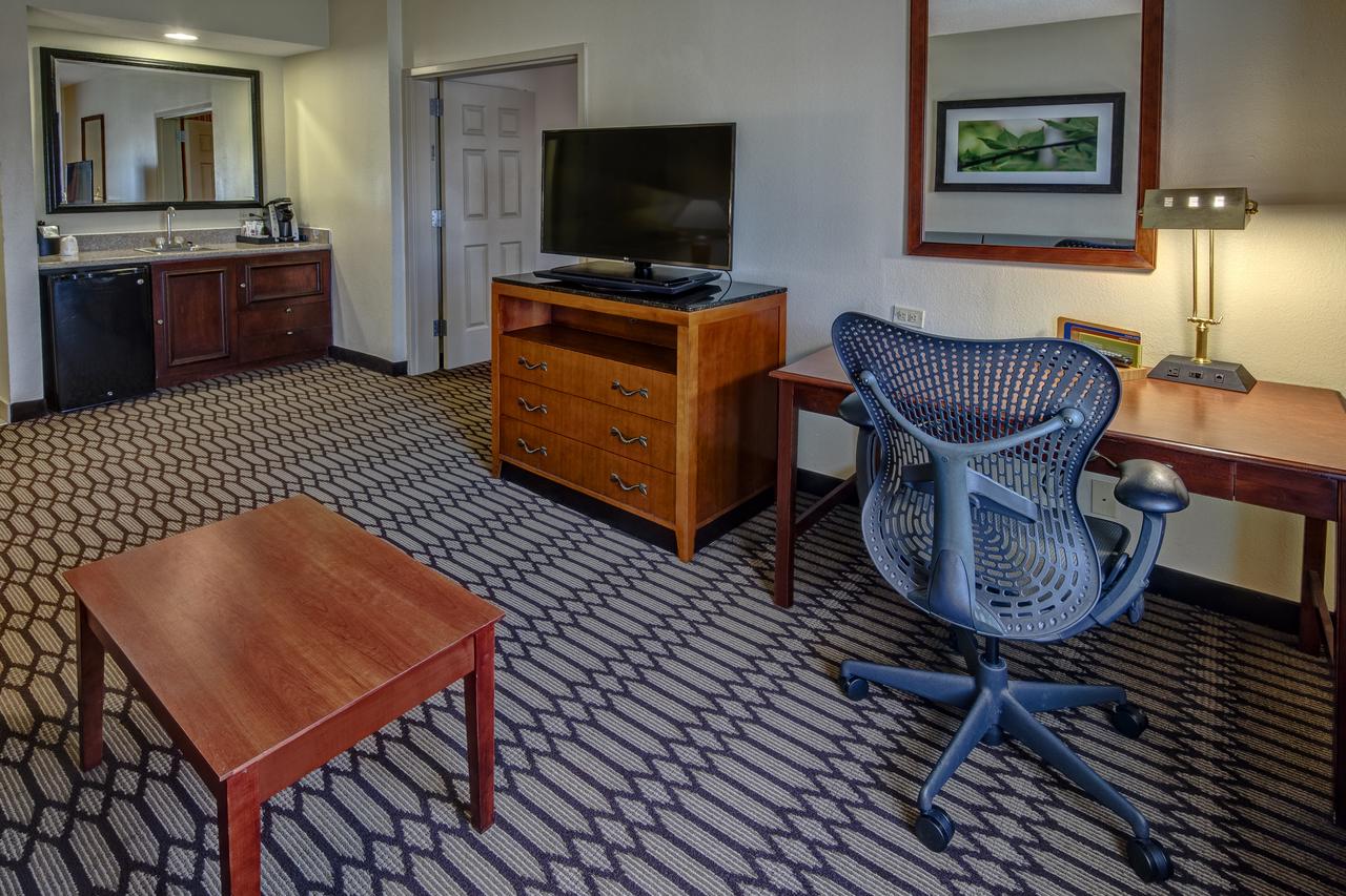 Hilton Garden Inn Birmingham/Lakeshore Drive - thumb 20