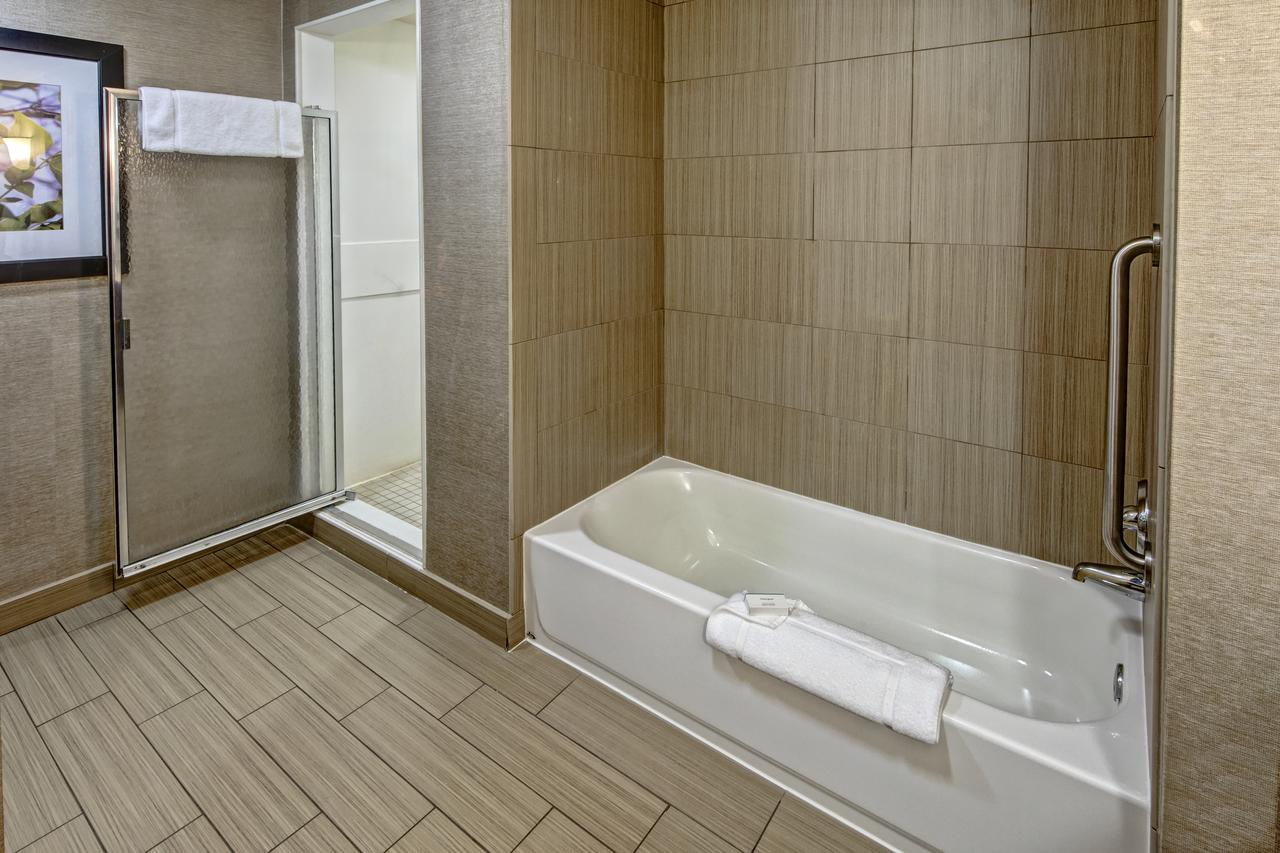 Hilton Garden Inn Birmingham/Lakeshore Drive - thumb 19