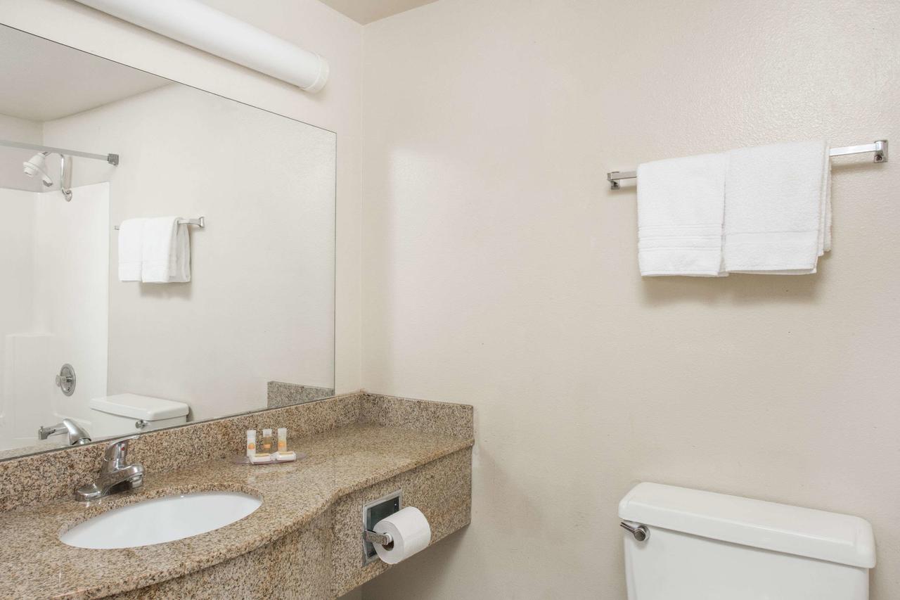 Days Hotel By Wyndham Peoria Glendale Area - thumb 14