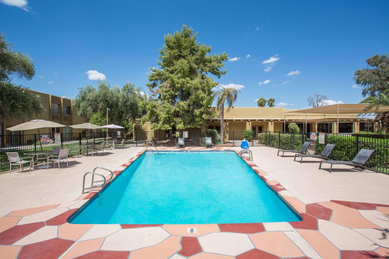 Days Hotel By Wyndham Peoria Glendale Area - thumb 3