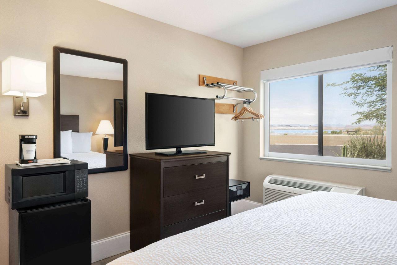 Travelodge By Wyndham Lake Havasu - thumb 29